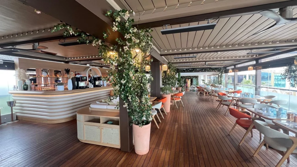 pergola-bioclimatique-fermee-restaurant-amu-monaco
